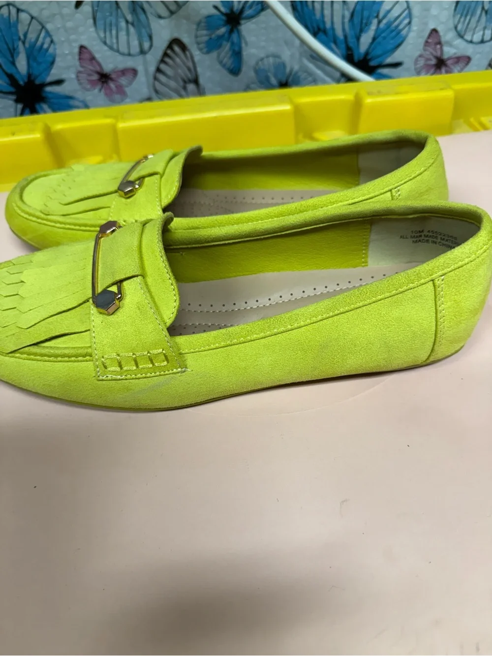 Women's Lime Green Fringe Loafers with Gold Accent - Picture 5 of 6